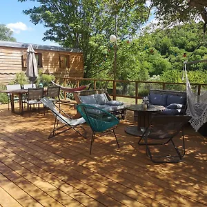 Roulotte La Clé Du Luberon Hébergement de vacances Buoux